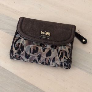 Coach Leopard Wallett